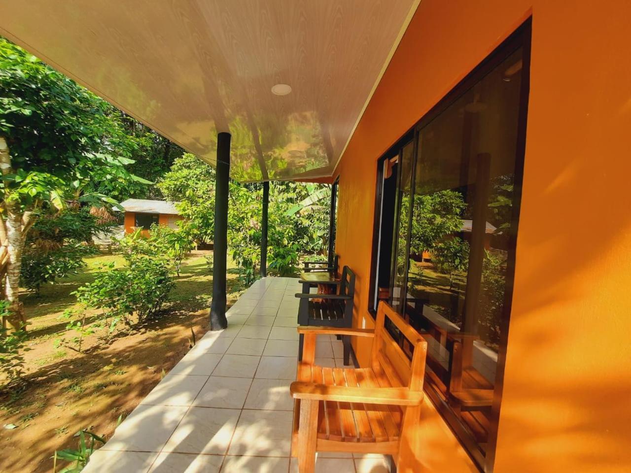 Cabinas Corcovado Green Parrot, Los Planes Drake Drakes Bay Extérieur photo